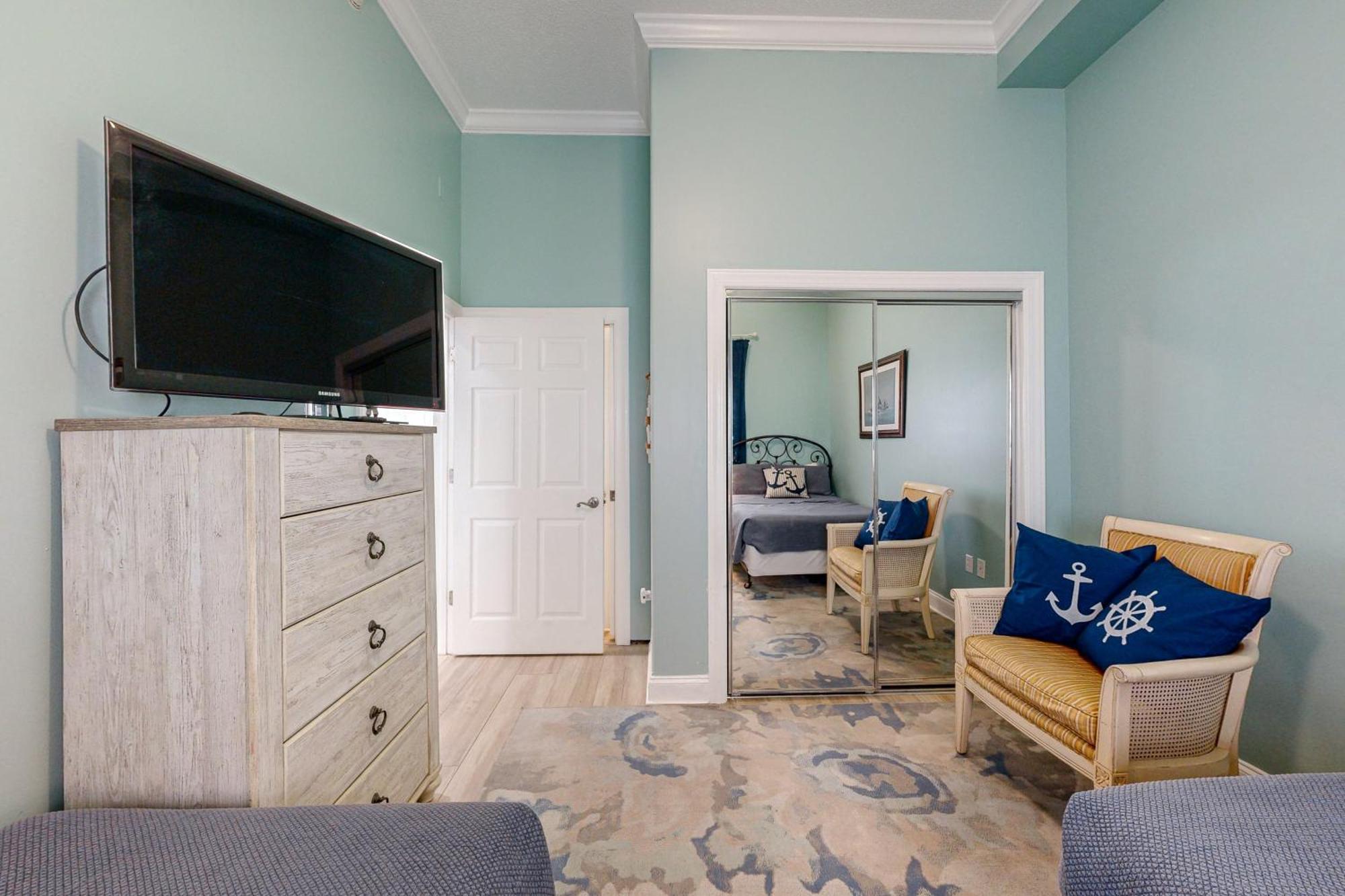 South Beach II Ocean City Room photo