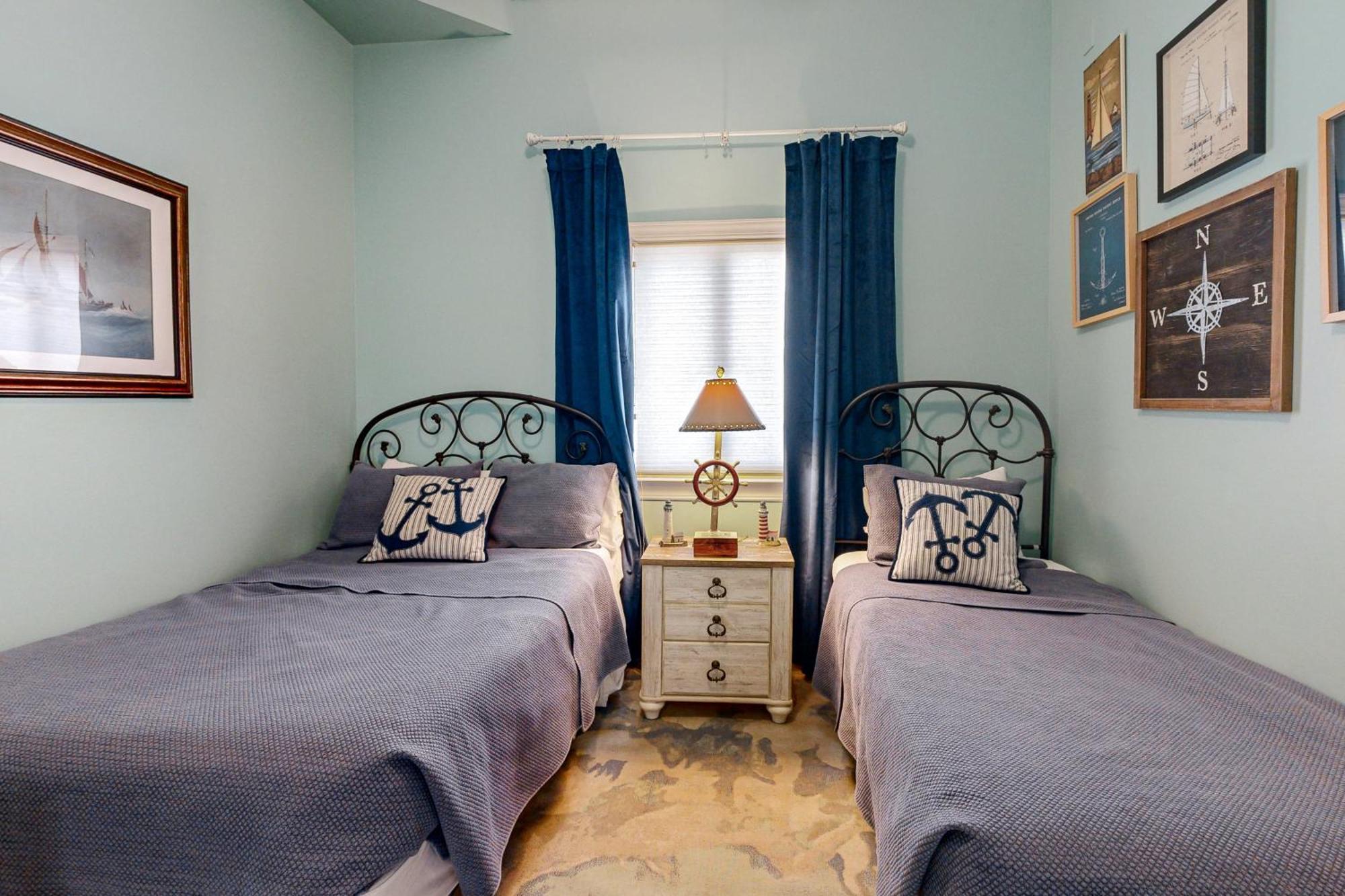 South Beach II Ocean City Room photo